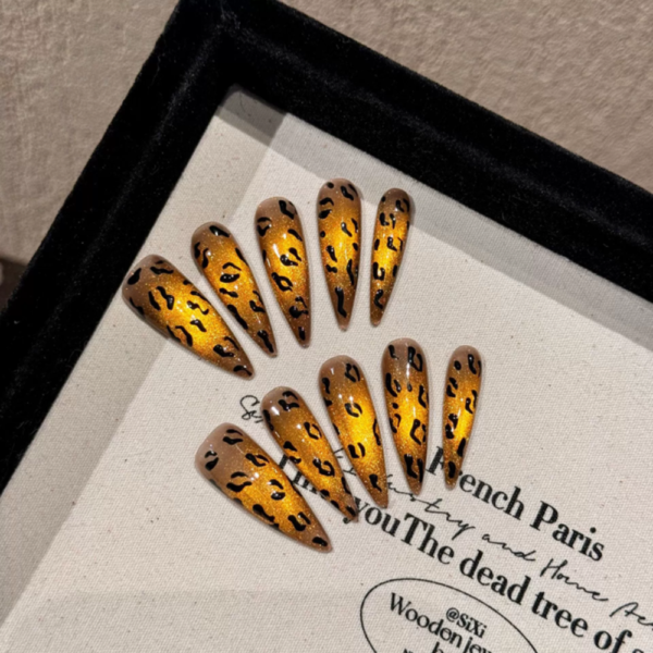 Royal Jewel Nails