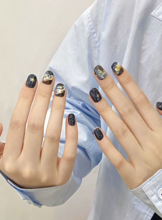 Royal Jewel Nails