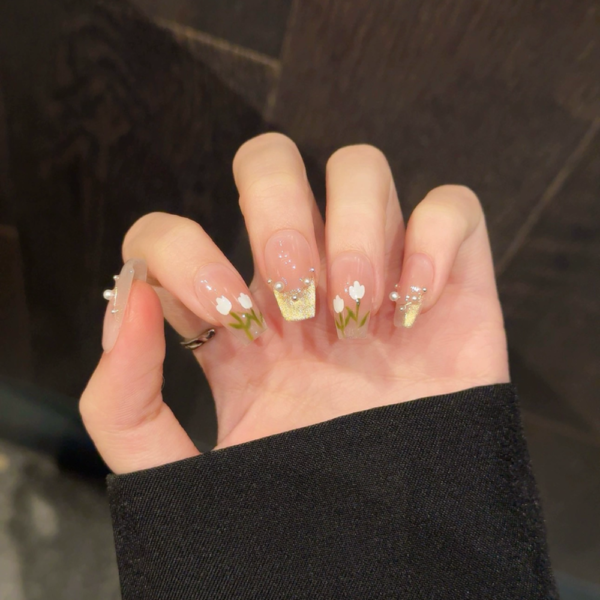 Royal Jewel Nails