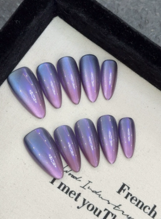 Royal Jewel Nails
