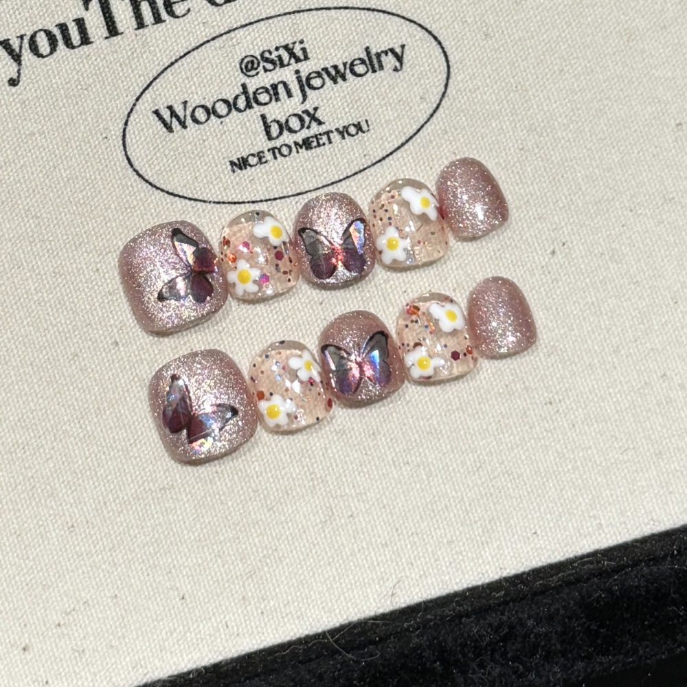 Royal Jewel Nails